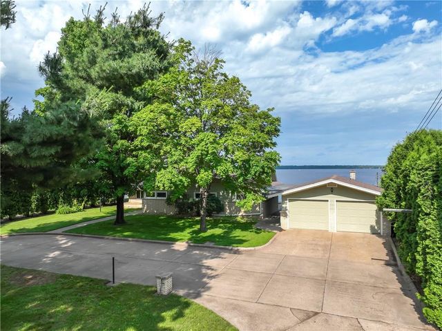 8303 163rd Street, Chippewa Falls, WI 54729