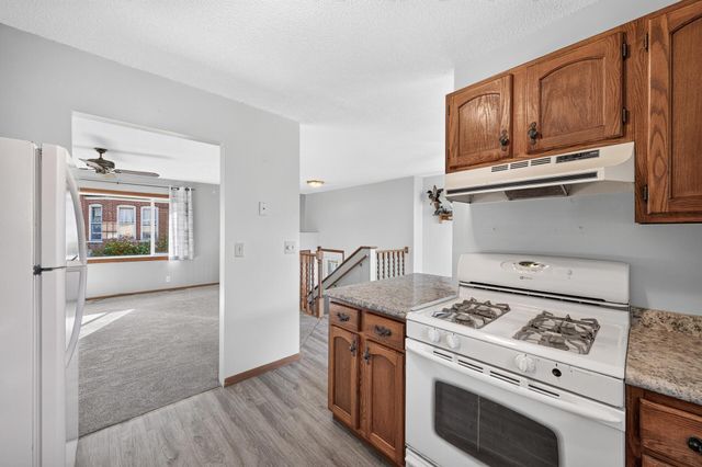 2715 10th Avenue E, North Saint Paul, MN 55109