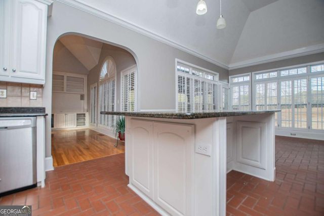 126 Pinehurst Way, Carrollton, GA 30116