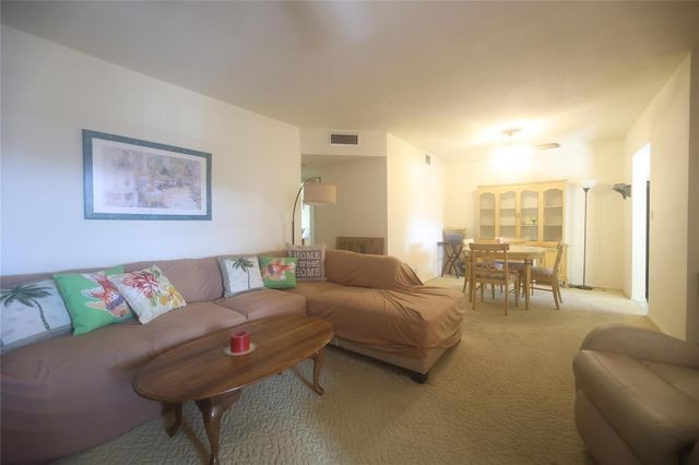 601 Pine Drive 207, Pompano Beach, FL 33060