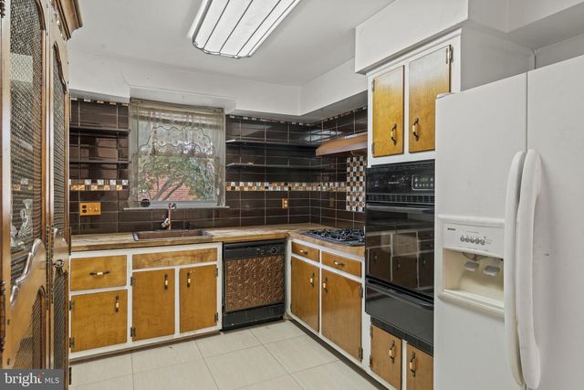 1203 FENWICK PL, Philadelphia, PA 19115