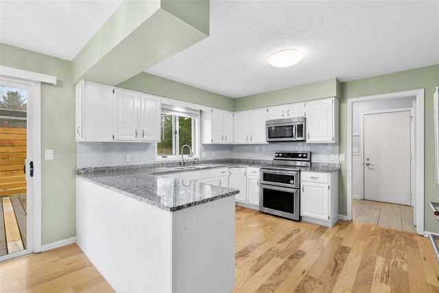 1448 Mulberry Lane, Saint Joseph, MI 49085