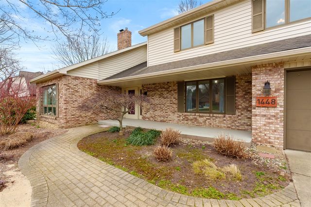 1448 Mulberry Lane, Saint Joseph, MI 49085