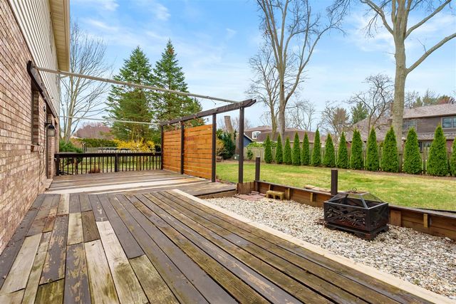 1448 Mulberry Lane, Saint Joseph, MI 49085