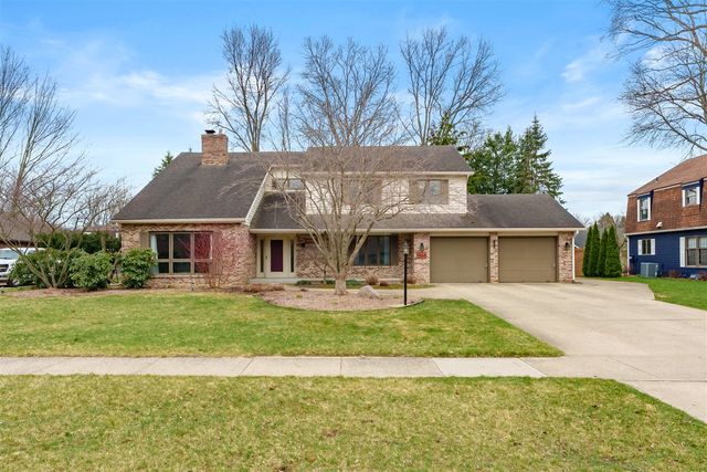 1448 Mulberry Lane, Saint Joseph, MI 49085