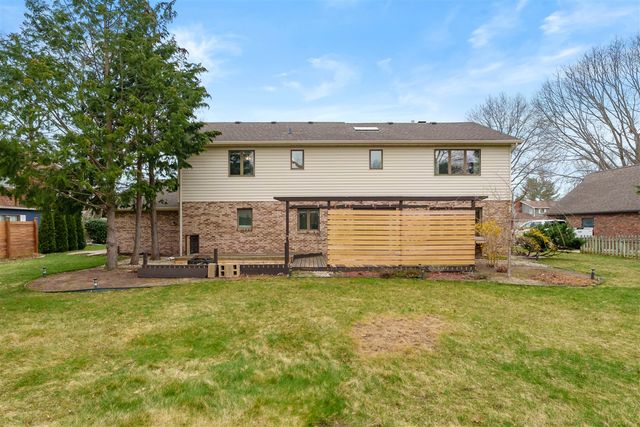 1448 Mulberry Lane, Saint Joseph, MI 49085