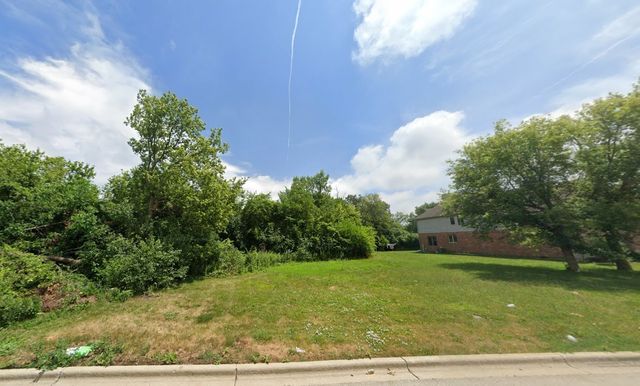 575 N Chestnut Street, Addison, IL 60101