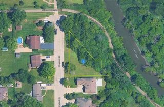 575 N Chestnut Street, Addison, IL 60101