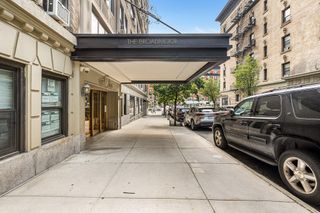235 W 102nd Street 11O, New York (manhattan), NY 10010