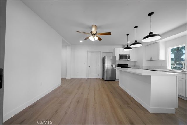 1438 N Summit, Pasadena, CA 91103