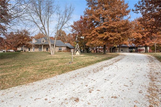 19845 S Ridgely Road, Edgerton, MO 64444