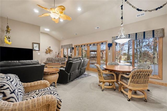 19845 S Ridgely Road, Edgerton, MO 64444
