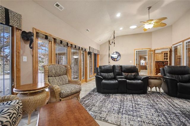 19845 S Ridgely Road, Edgerton, MO 64444