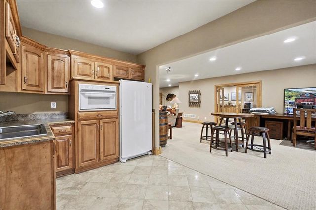 19845 S Ridgely Road, Edgerton, MO 64444