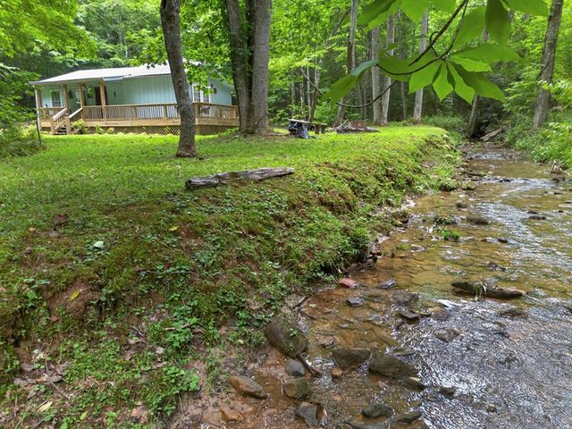 595 Timberlake Road, Blue Ridge, GA 30513