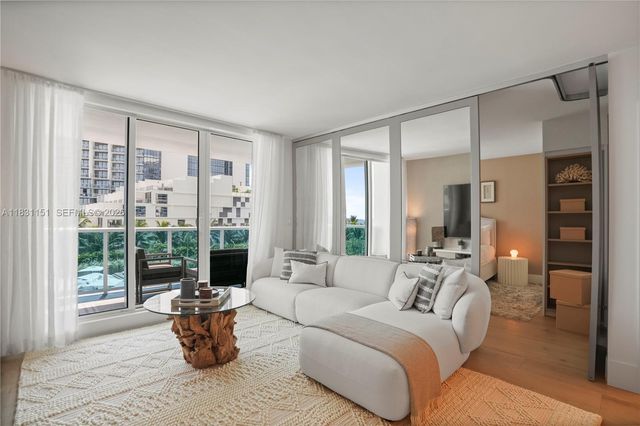 2301 Collins Avenue 407, Miami Beach, FL 33139