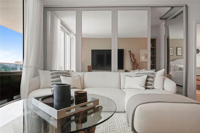 2301 Collins Avenue 407, Miami Beach, FL 33139