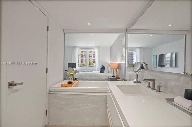 2301 Collins Avenue 407, Miami Beach, FL 33139