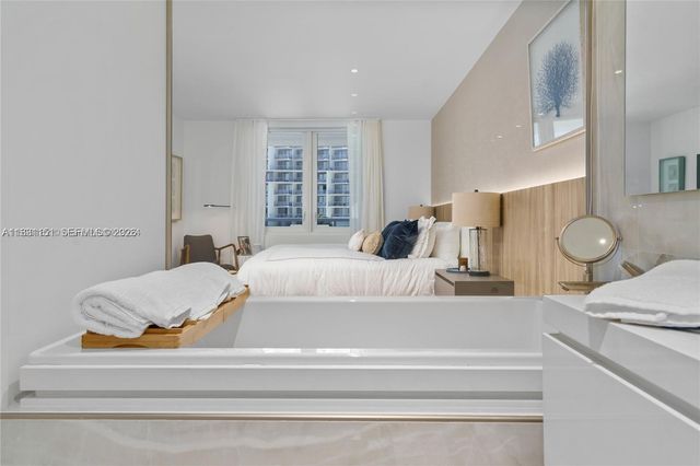 2301 Collins Avenue 407, Miami Beach, FL 33139