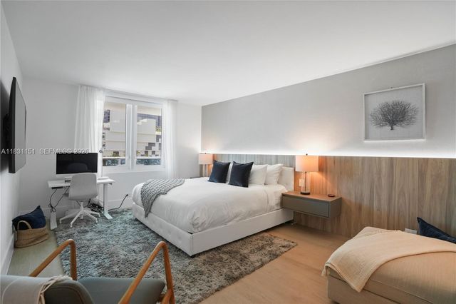 2301 Collins Avenue 407, Miami Beach, FL 33139