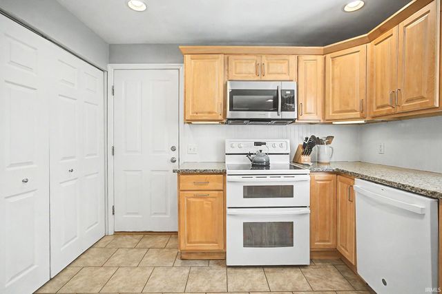 2065 S 9th Street, Lafayette, IN 47905