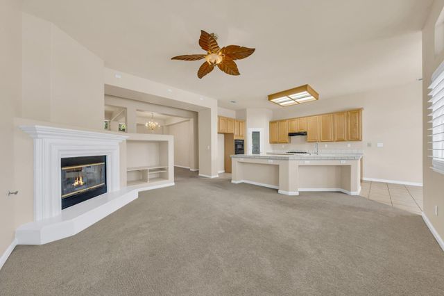 9282 Monmouth Ct, Elk Grove, CA 95758