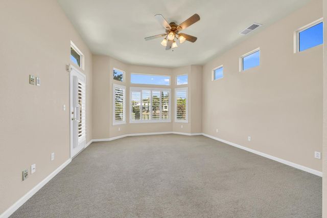 9282 Monmouth Ct, Elk Grove, CA 95758