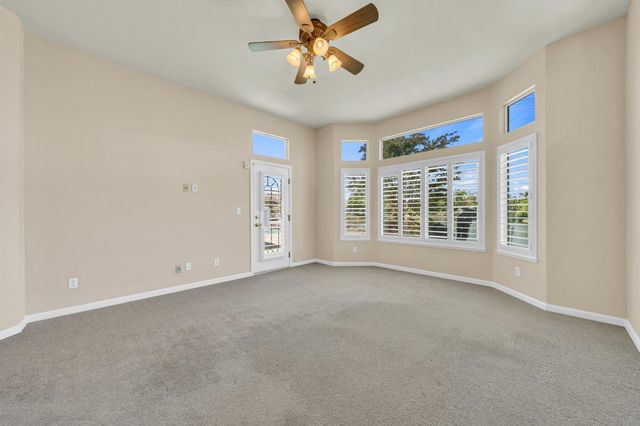 9282 Monmouth Ct, Elk Grove, CA 95758