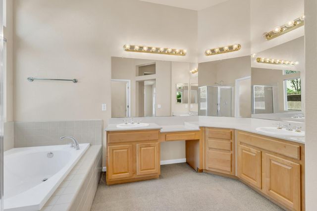 9282 Monmouth Ct, Elk Grove, CA 95758