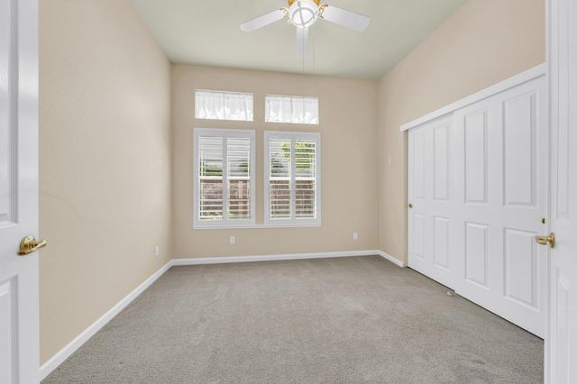 9282 Monmouth Ct, Elk Grove, CA 95758