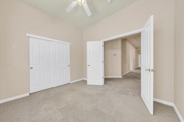 9282 Monmouth Ct, Elk Grove, CA 95758