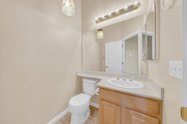 9282 Monmouth Ct, Elk Grove, CA 95758