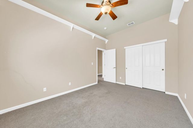 9282 Monmouth Ct, Elk Grove, CA 95758