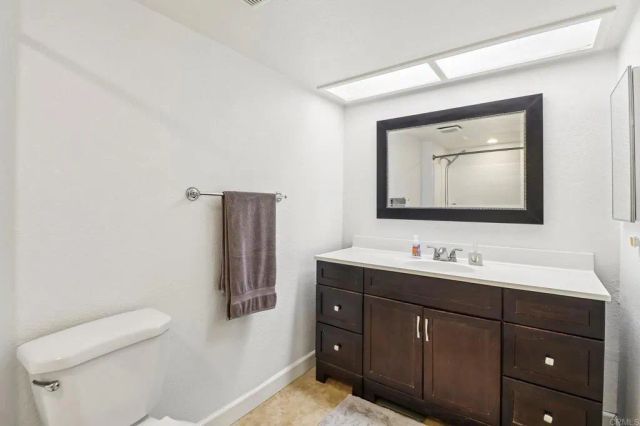 5070 Via Manos B, Oceanside, CA 92057