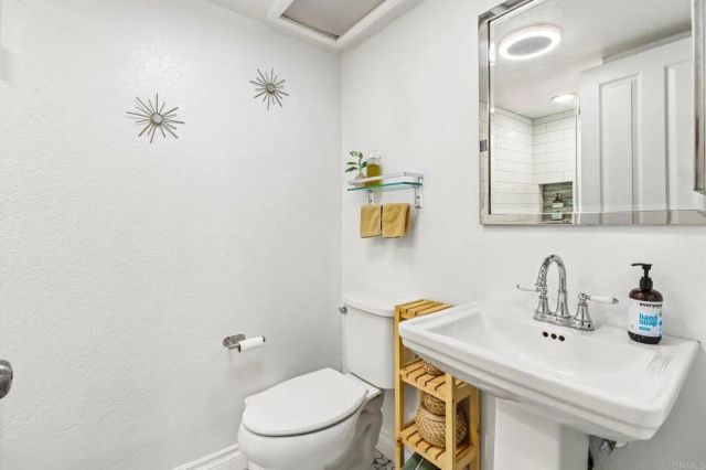 5070 Via Manos B, Oceanside, CA 92057