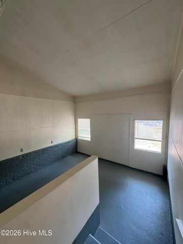 1114 Oak Avenue, Rockingham, NC 28379