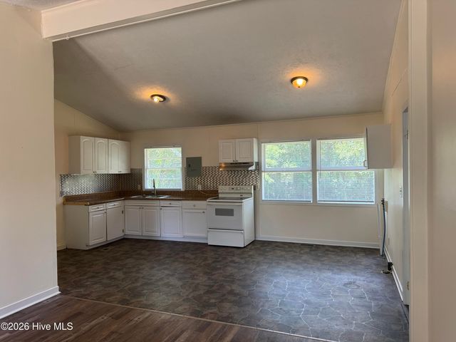 1114 Oak Avenue, Rockingham, NC 28379