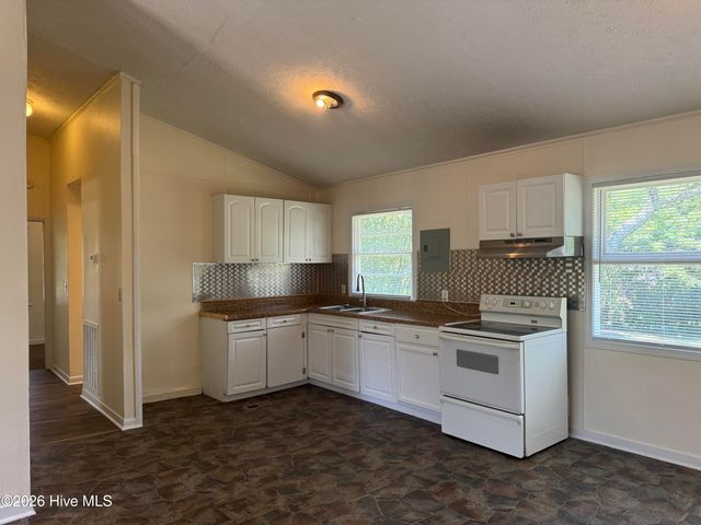 1114 Oak Avenue, Rockingham, NC 28379