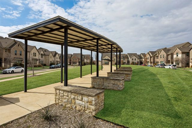 6832 Henry Drive, North Richland Hills, TX 76180