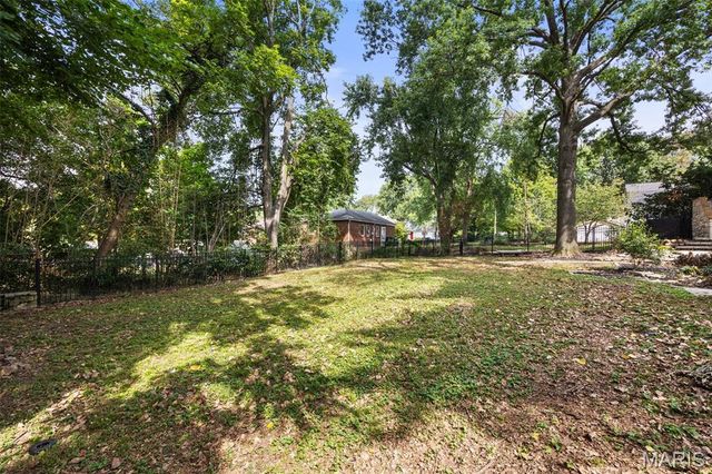 1507 McCausland Avenue, St Louis, MO 63117