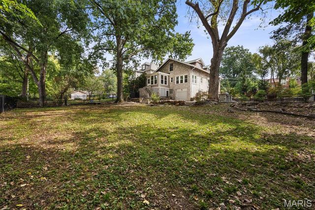 1507 McCausland Avenue, St Louis, MO 63117