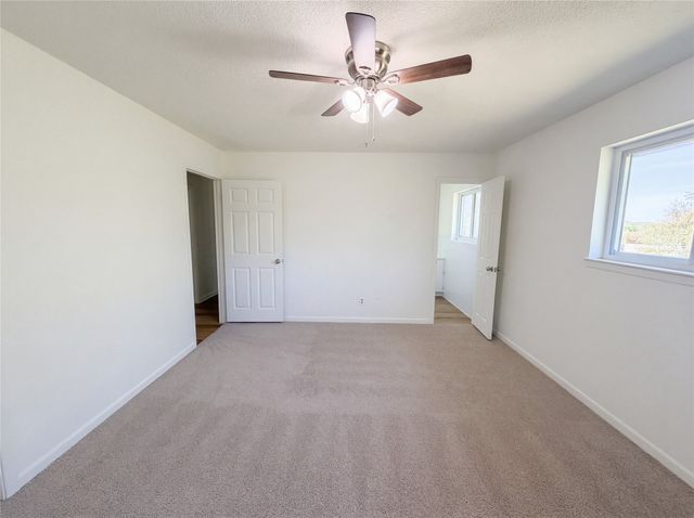 607 State Street, Weatherford, TX 76086