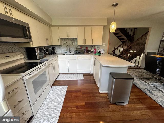 18704 PINTAIL LN, Gaithersburg, MD 20879