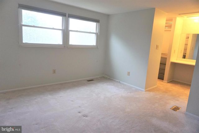18704 PINTAIL LN, Gaithersburg, MD 20879