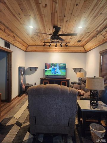 6275 Mohawk Drive, French Village, MO 63036