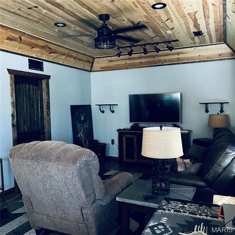 6275 Mohawk Drive, French Village, MO 63036