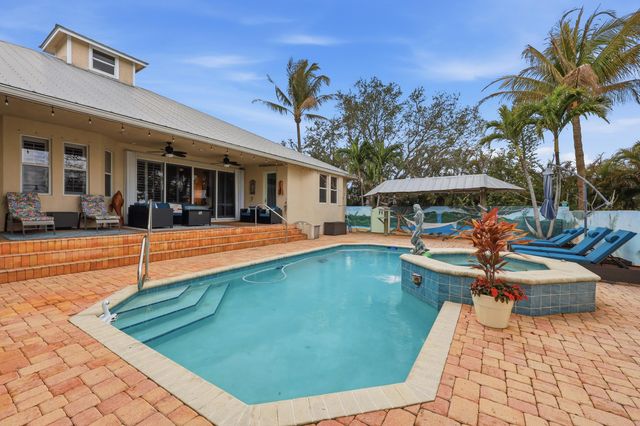 2412 SE Saint Lucie Boulevard, Stuart, FL 34996