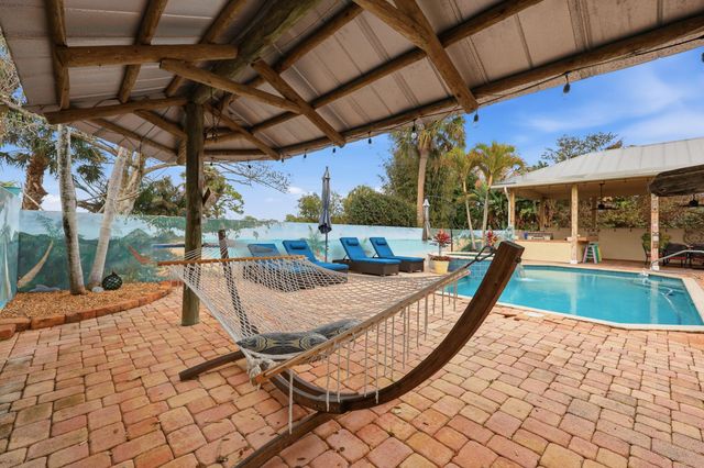 2412 SE Saint Lucie Boulevard, Stuart, FL 34996