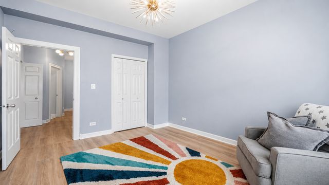 2733 N Lincoln Avenue A, Chicago, IL 60614