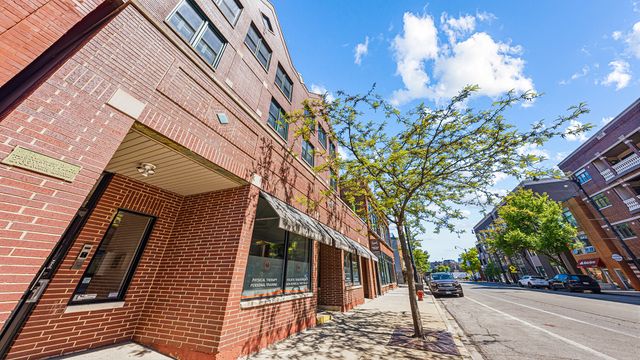 2733 N Lincoln Avenue A, Chicago, IL 60614